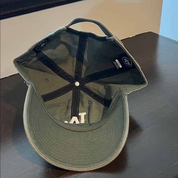 NWOT * Los Angeles Dodgers Olive Green Cap with White LA Logo - Picture 4 of 5